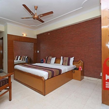 Oyo Flagship 9554 Hotel Grand Plaza Faridabad Exterior photo
